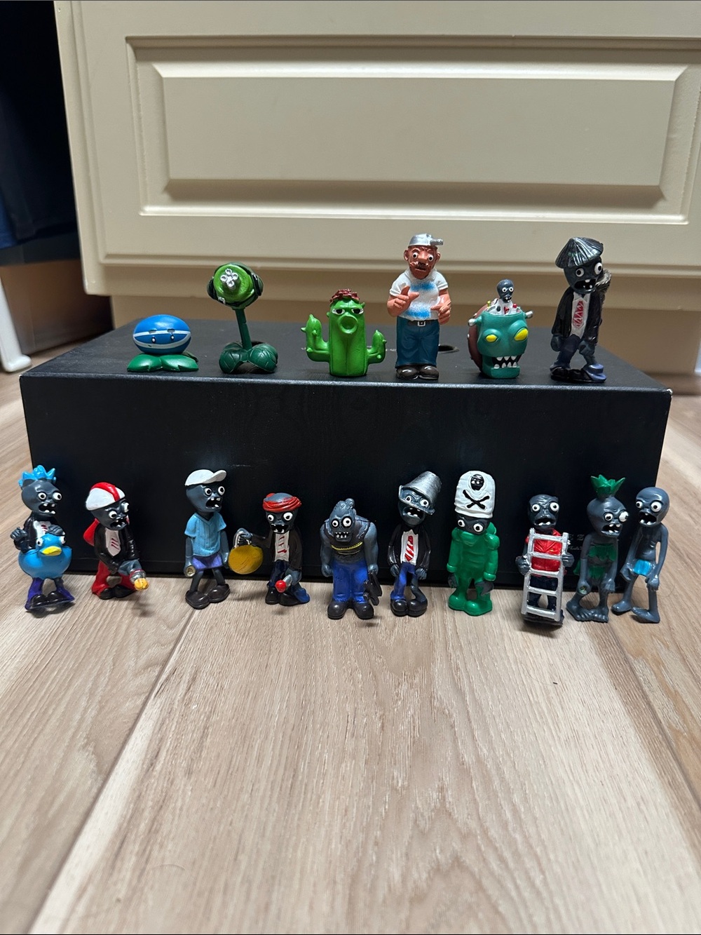 Maggift Plants vs Zombies Series PVC Toys 16 Piece Complete Figure Collection